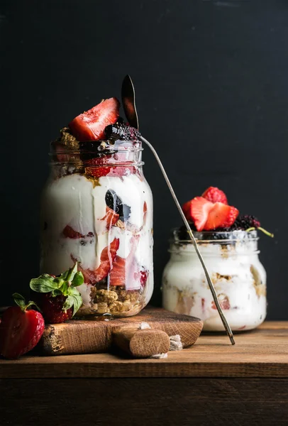 Ovesné müsli jogurt s jahodami — Stock fotografie