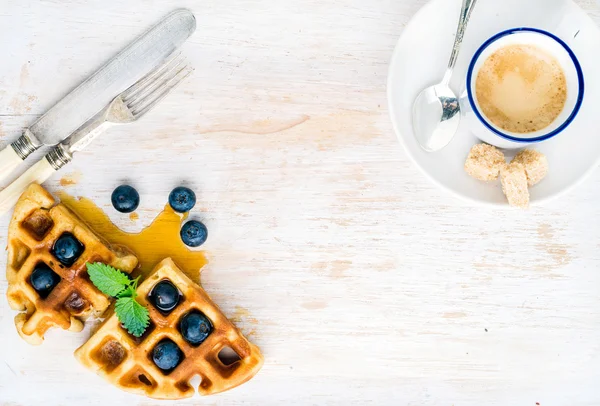 Espresso coffee cup, soft belgian waffles — Stock Photo, Image