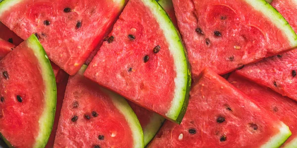 Skivad mogen vattenmelon — Stockfoto