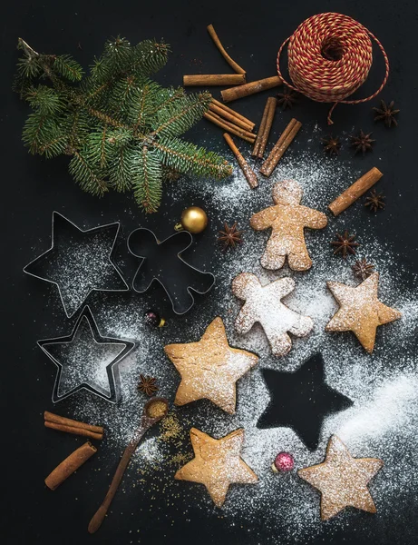 Gotowane Boże Narodzenie wakacje tradycyjne pierniki ciasteczka — Zdjęcie stockowe
