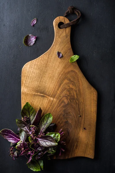 Manojo de albahaca violeta — Foto de Stock