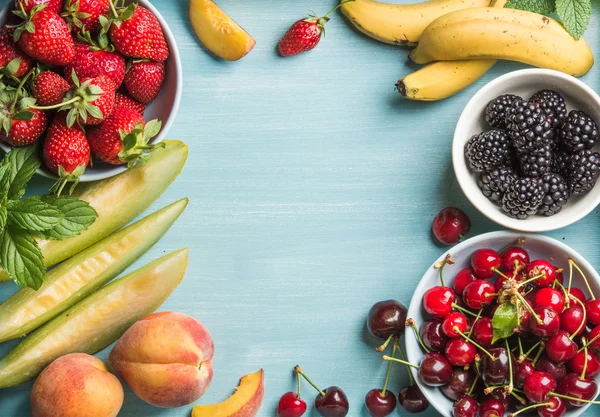 Здоровый летний фруктовый фон — стоковое фото
