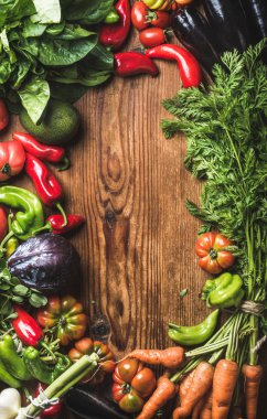 Sağlıklı yemek için taze ham maddeler