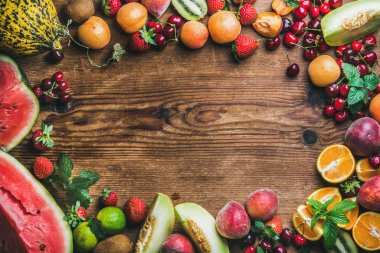 Sağlıklı yaz meyve çeşitli