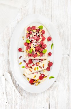 Fıstıklı semifreddo ev yapımı