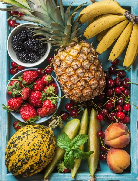 Здоровый летний фруктовый сорт — стоковое фото