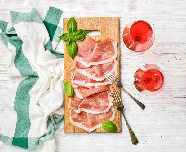 Prosciutto di Parma ham slices — Stock Photo, Image