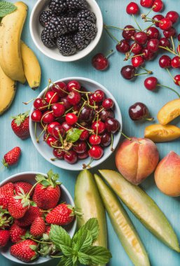 Sağlıklı yaz meyve çeşitli 