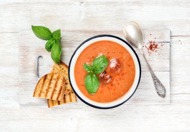 soğuk gazpacho çorbası