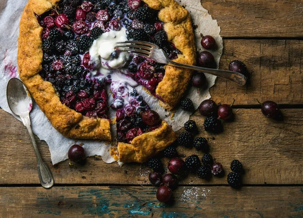 Crostata di bacche da giardino torta dolce — Foto Stock