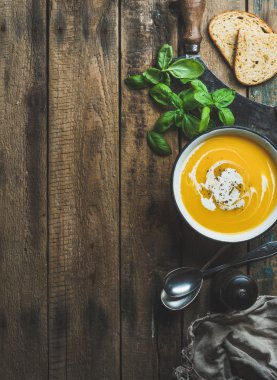 kremalı balkabağı çorbası 