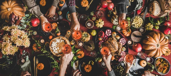 Family Celebrating Thanksgiving Table Flat Lay Feasting Peoples Hands Glasses — Stock Photo, Image