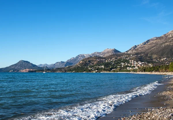 The landscape of the Adriatic coast of Bar, Montenegro. The sea, — Stock Photo, Image