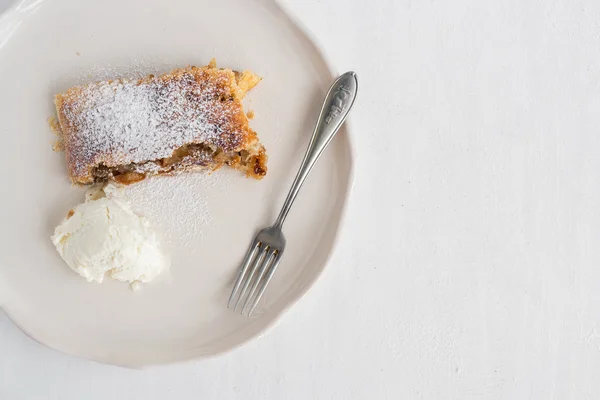 Tarte autrichienne aux pommes et cannelle — Photo