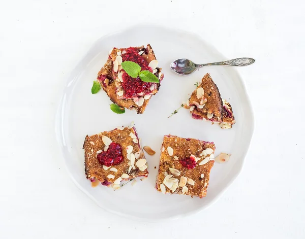 Cottage cheese raspberry pie bars — Stock Photo, Image