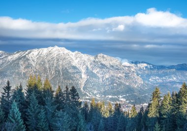 Bavyera Alp yamaçlarına üzerinden görünüm kar ile kaplı 