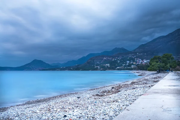 The landscape of the Adriatic coast of Bar, Montenegro before th — Stock Photo, Image