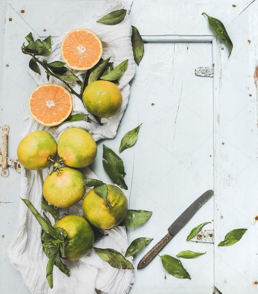 Fresh Turkish tangerines with leaves