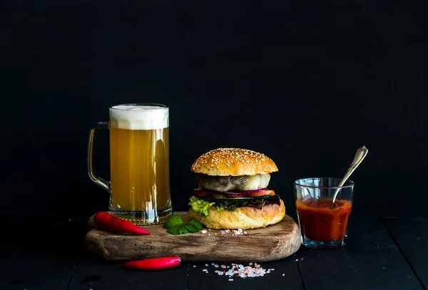 Fresh homemade burger — Stock Photo, Image