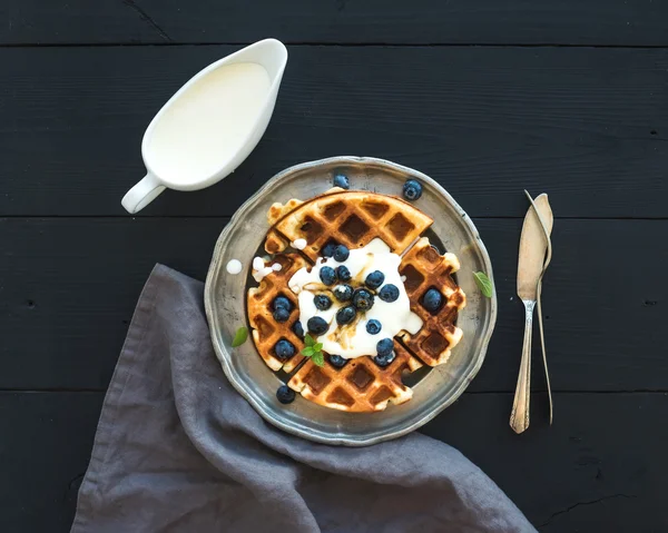 Soft Belgian waffles with blueberries — Stock Photo, Image