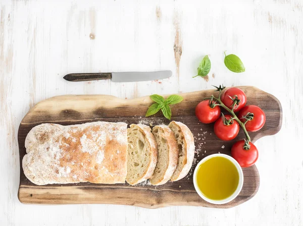 Pâine Ciabatta proaspăt coaptă — Fotografie, imagine de stoc