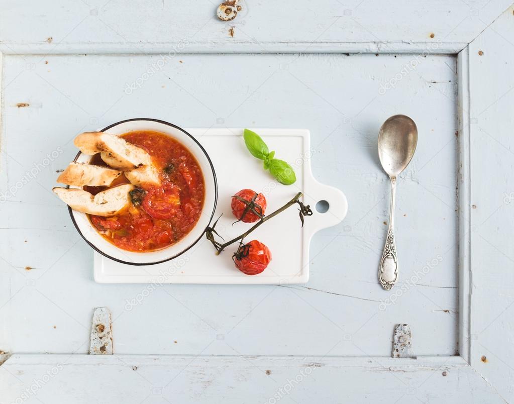 Italian tomato, garlic and basil soup