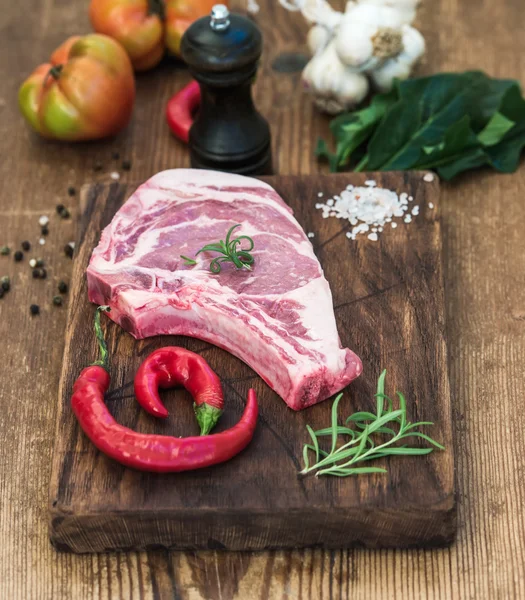 Rohes Frischfleisch — Stockfoto