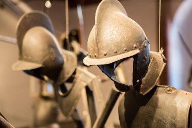 Antik metal zırh - demir detay Knight dümen