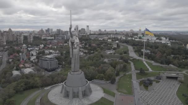 Nsansız Hava Aracından Anavatan Anıtı Gündüz Vakti Hava Görüntüsü — Stok video