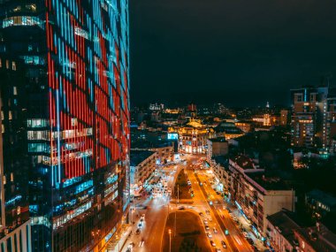 Başkent Kyiv 'in iş merkezinin insansız hava aracı görüntüsü.