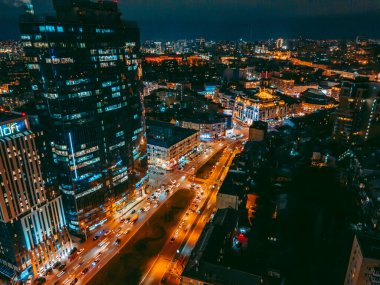 Başkent Kyiv 'in iş merkezinin insansız hava aracı görüntüsü.