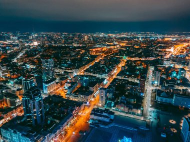 Başkent Kyiv 'in iş merkezinin insansız hava aracı görüntüsü.