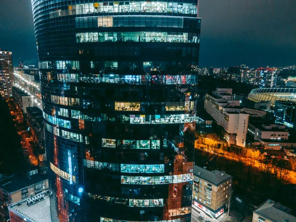 Başkent Kyiv 'in iş merkezinin insansız hava aracı görüntüsü.