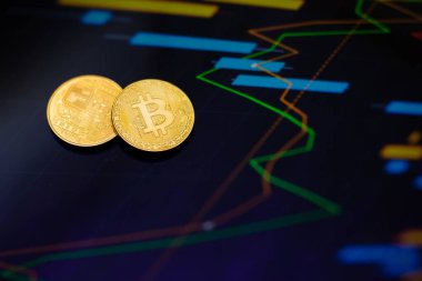 Şifreleme oranı indeksinin arkaplanına karşılık altın bitcoin para