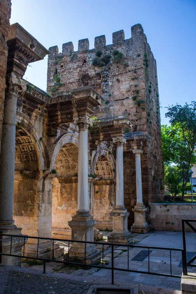 Roman Hadrian Gate Triomfboog Antalya Turkije — Stockfoto