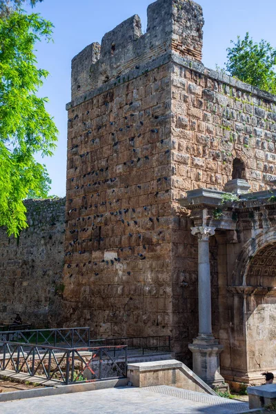 Roman Hadrian Gate Triomfboog Antalya Turkije — Stockfoto