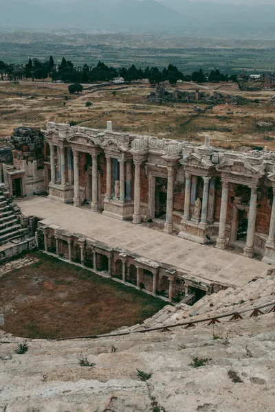 Anfiteatro Romano Antigo Feito Pedra Sob Céu Aberto Pamukkale Turquia — Fotografia de Stock