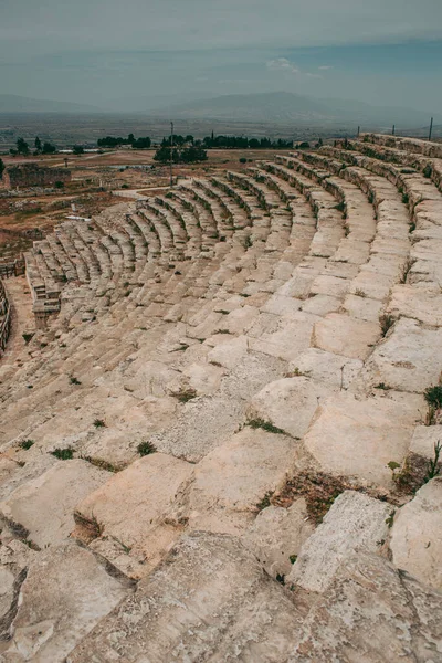 Anfiteatro Romano Antigo Feito Pedra Sob Céu Aberto Pamukkale Turquia — Fotografia de Stock