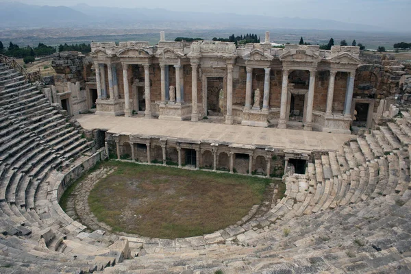 Стародавній Римський Амфітеатр Каменю Під Небом Памукккале Туреччина — стокове фото
