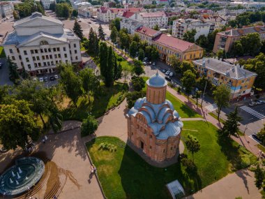 Chernihiv şehir merkezinin hava aracı görüntüsü