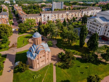 Chernihiv şehir merkezinin hava aracı görüntüsü