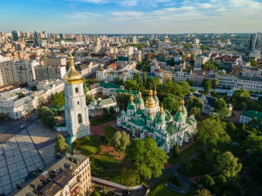 Kyiv 'deki bir İHA Saint Sophia Katedrali' nden hava görüntüsü