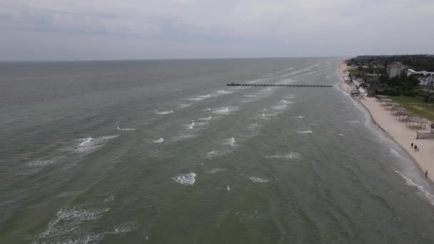 Vista aérea del dron del mar con olas — Vídeos de Stock