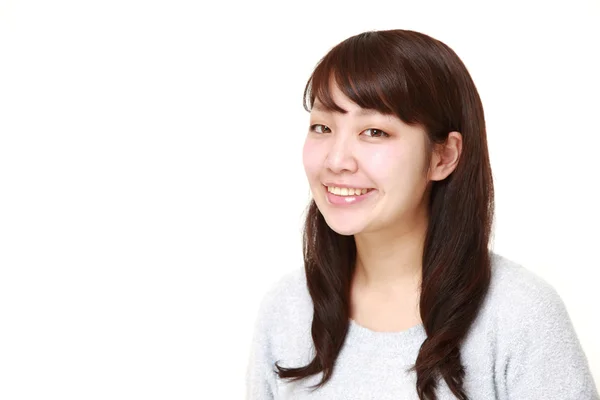 Японская женщина улыбается — стоковое фото