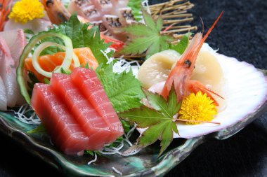  taze Sashimi plaka
