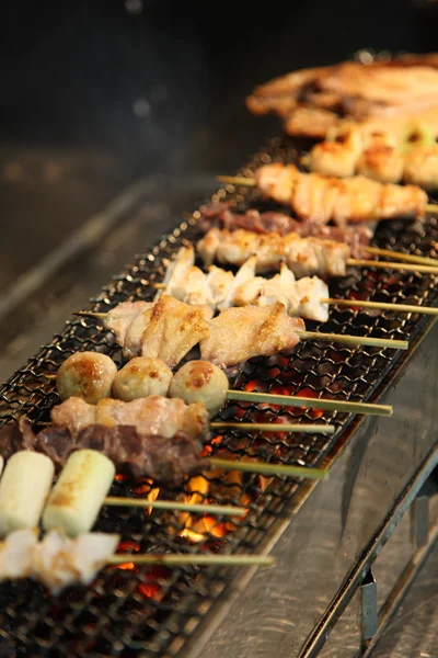 Japonské kuřecí grilování YAKITORI — Stock fotografie