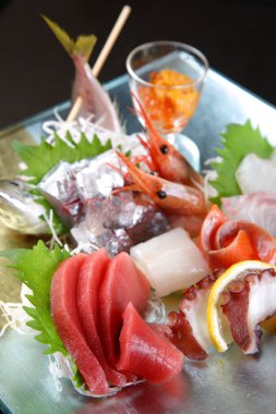 taze Sashimi plaka