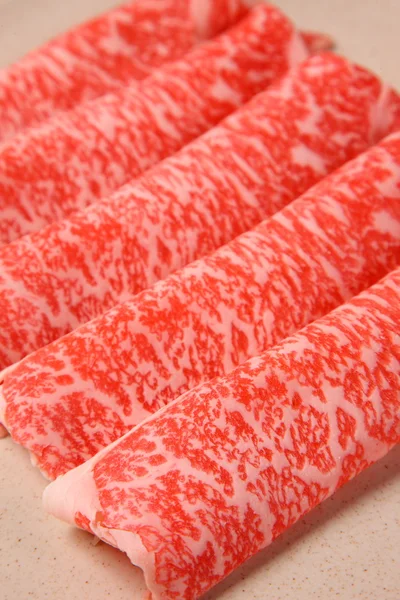 taze dilimlenmiş biftek