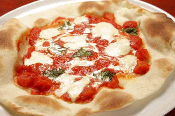 Fresh pizza margherita — Stock Photo, Image