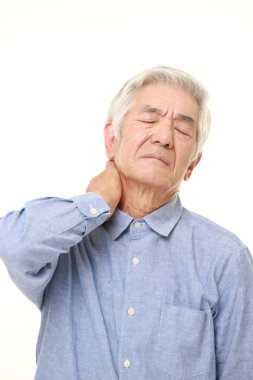 üst düzey Japon adam boyun ağrısı uğrar